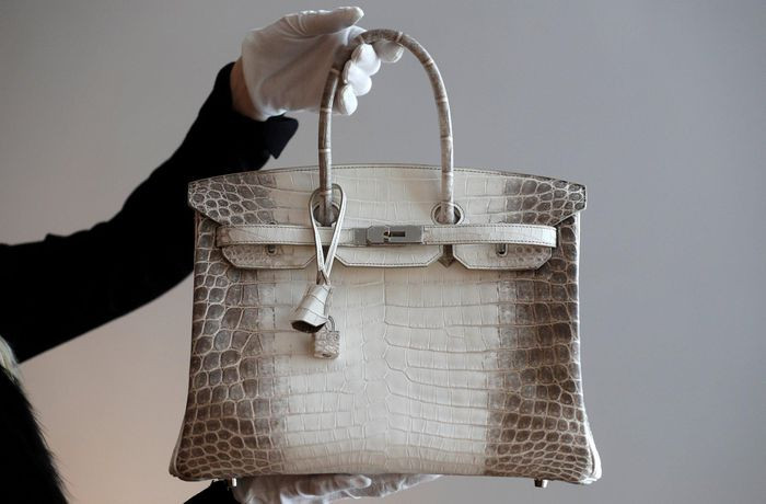 Điều gì khiến túi Hermès Birkin mỗi năm đều tăng giá?